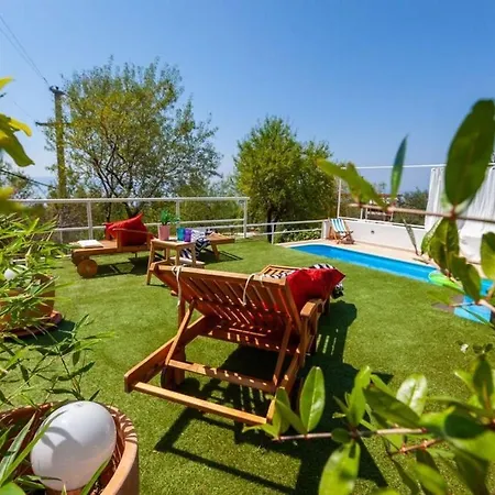 Vila Ana In Makarska, Heated Pool Makarská