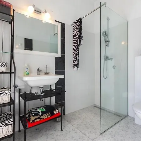 Vila Ana In Makarska, Heated Pool